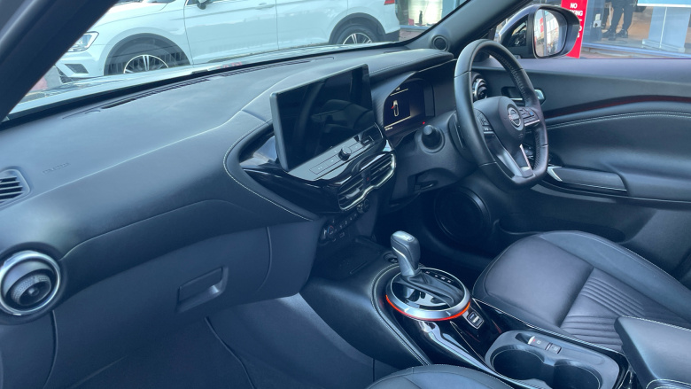 Nissan Juke 1.0 DiG-T Tekna 5dr DCT Petrol Hatchback